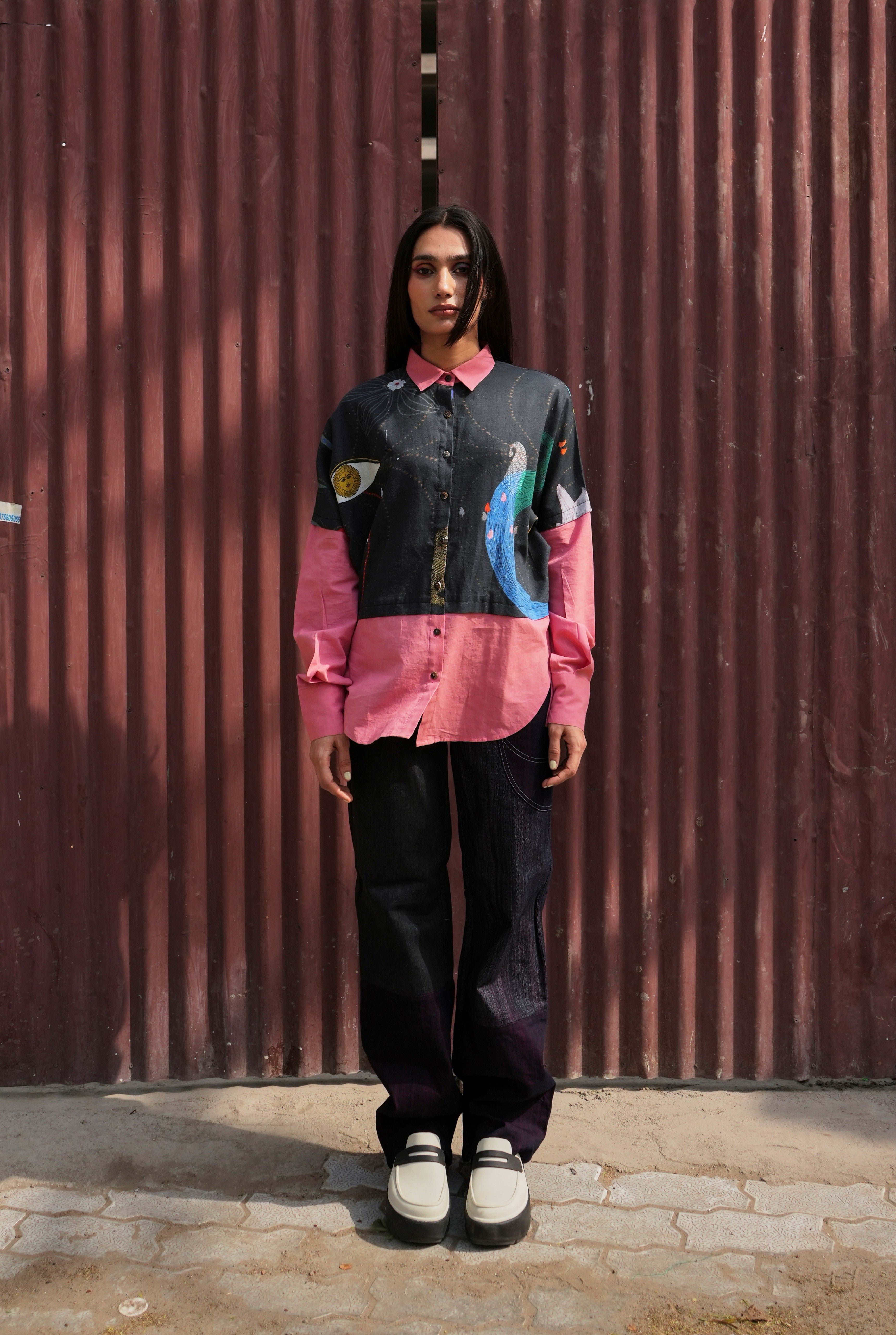 OVERLAY SHIRT IN CHETTI BLACK WITH CLAY PINK COLOURBLOCK