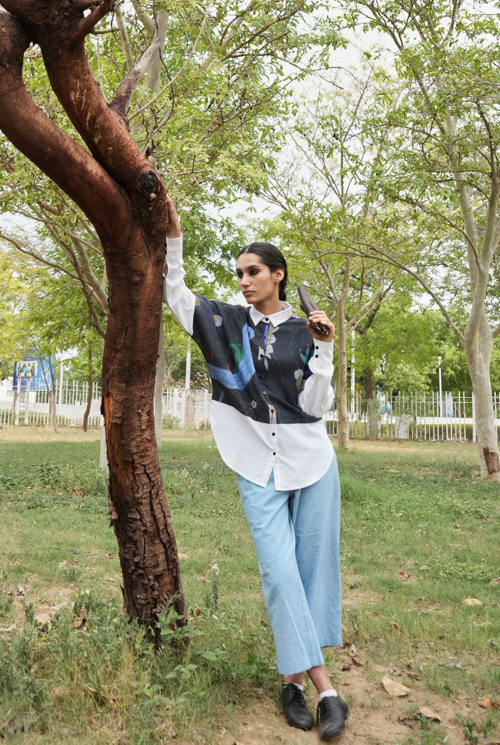 OVERLAY SHIRT IN CHETTI BLACK WITH WHITE CONTRAST