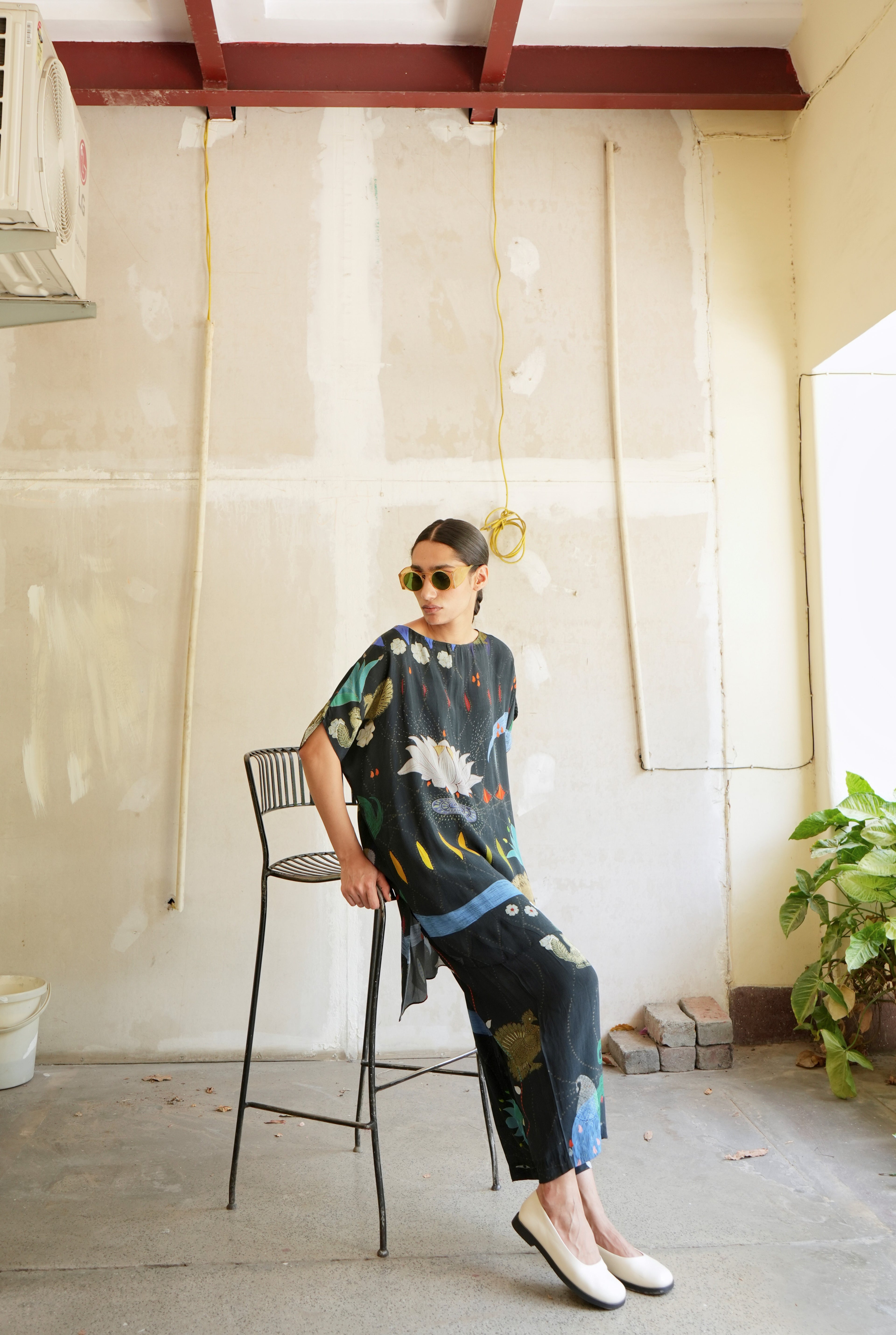 GARDEN CO-ORD SET IN CHETTI BLACK PRINT