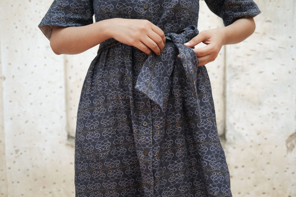 SHIRT DRESS IN AC JAAL NAVY PRINT
