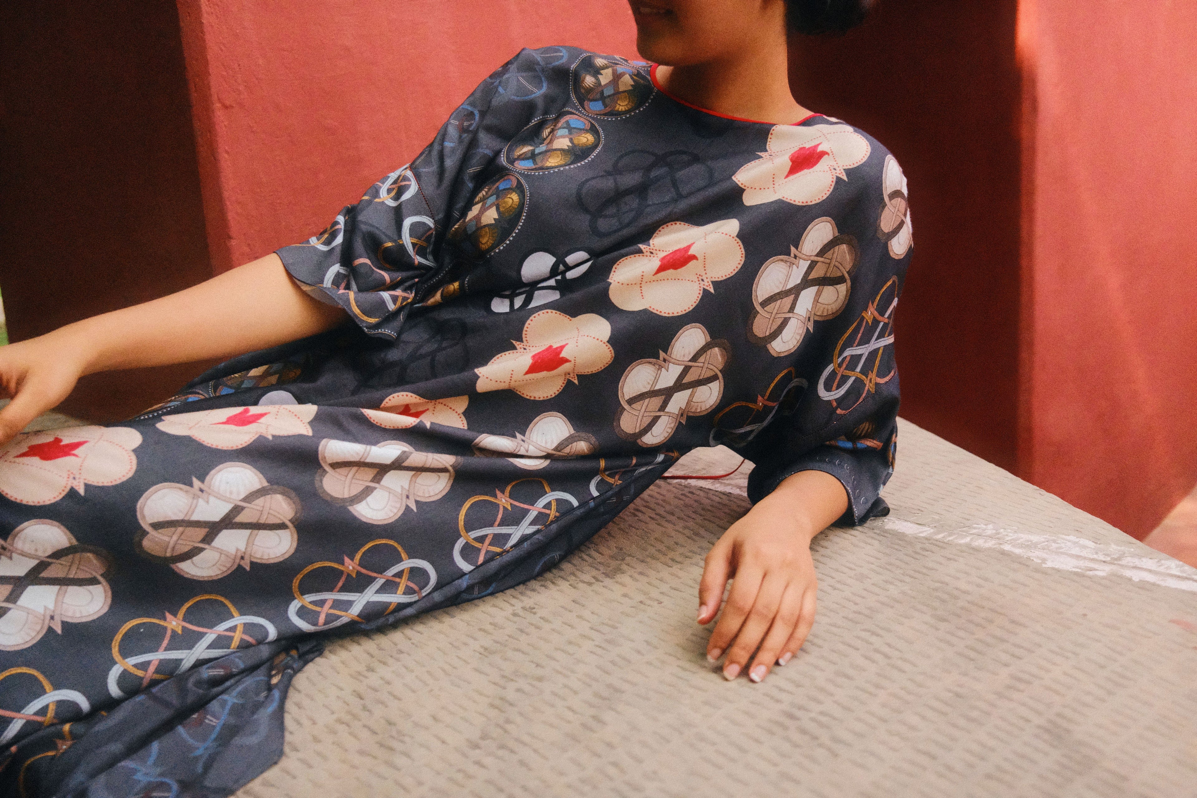 KAFTAAN DRESS IN AC NAVY PRINT