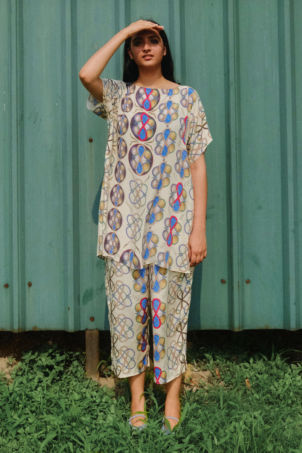 GARDEN CO-ORD SET IN AC BEIGE PRINT