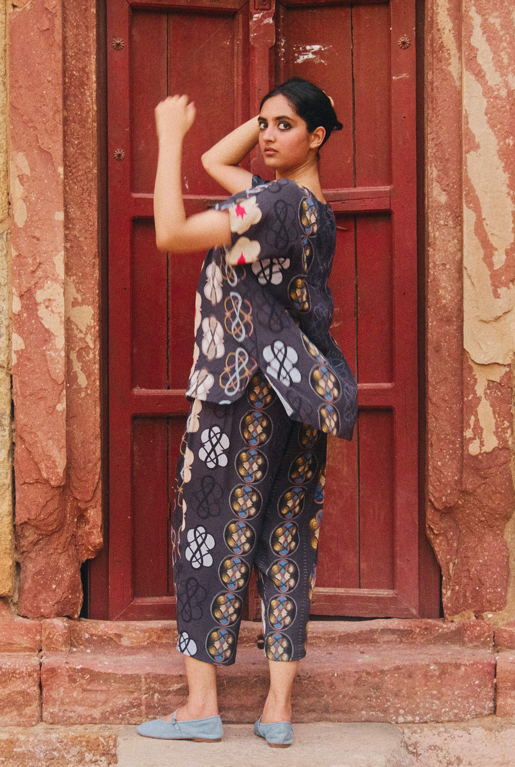 GARDEN CO-ORD SET IN AC NAVY PRINT