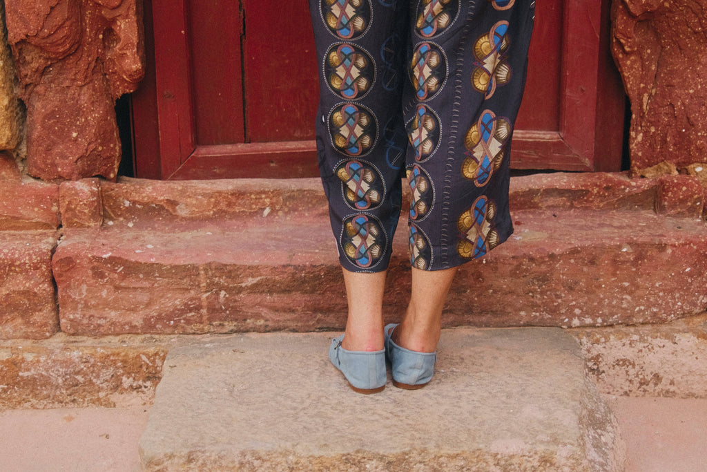 GARDEN CO-ORD SET IN AC NAVY PRINT