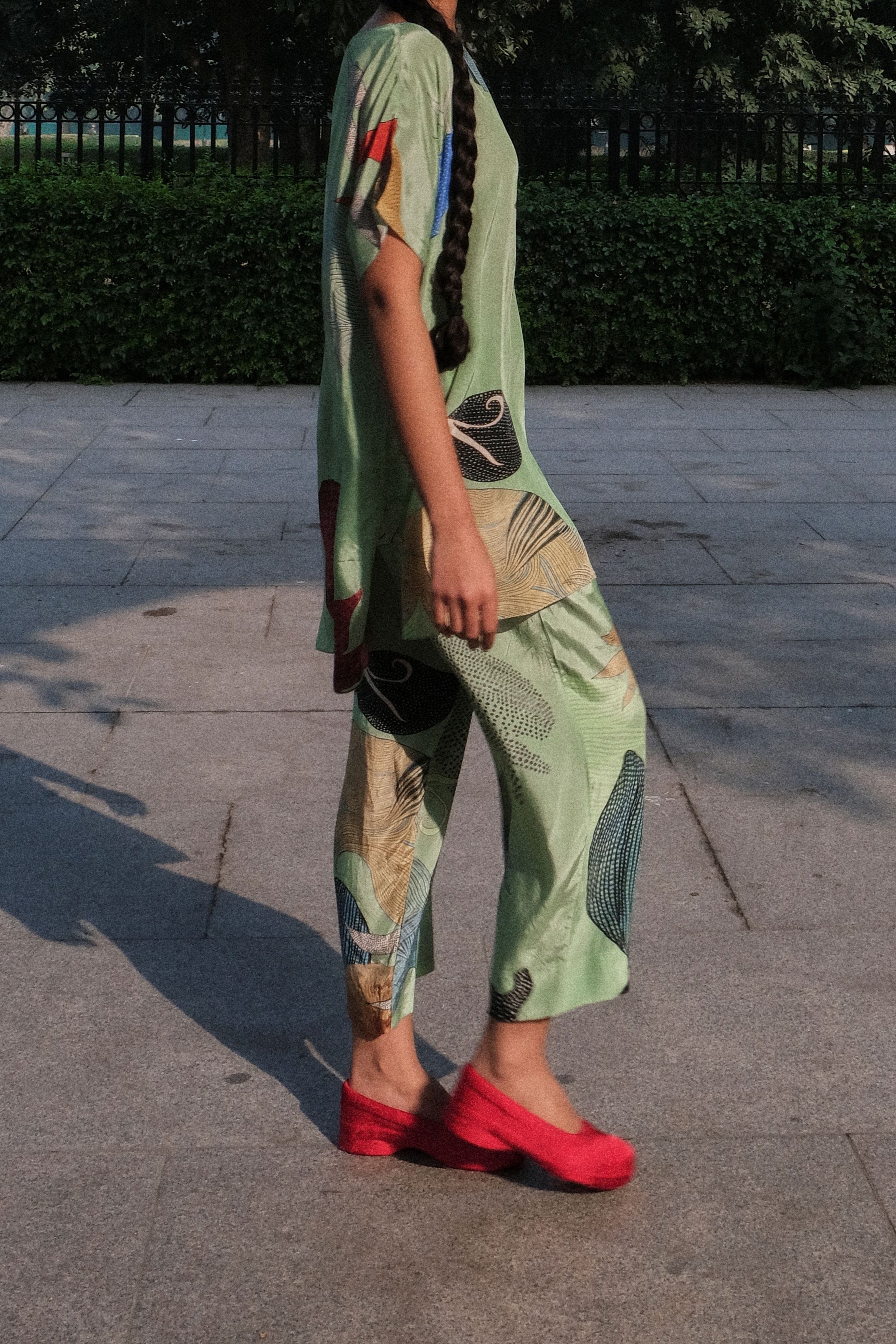 GARDEN CO-ORD SET IN FAITH GREEN PRINT