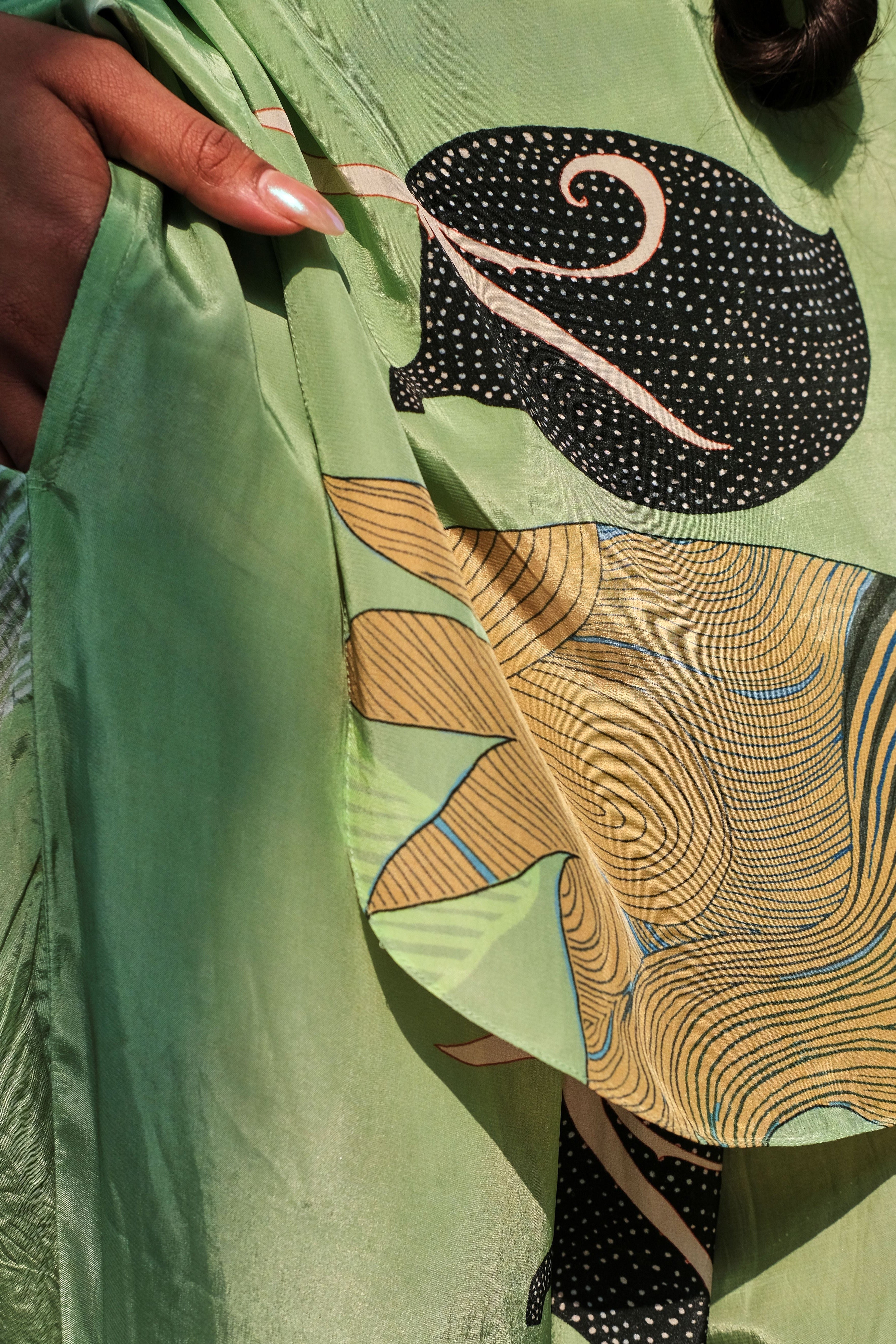 GARDEN CO-ORD SET IN FAITH GREEN PRINT