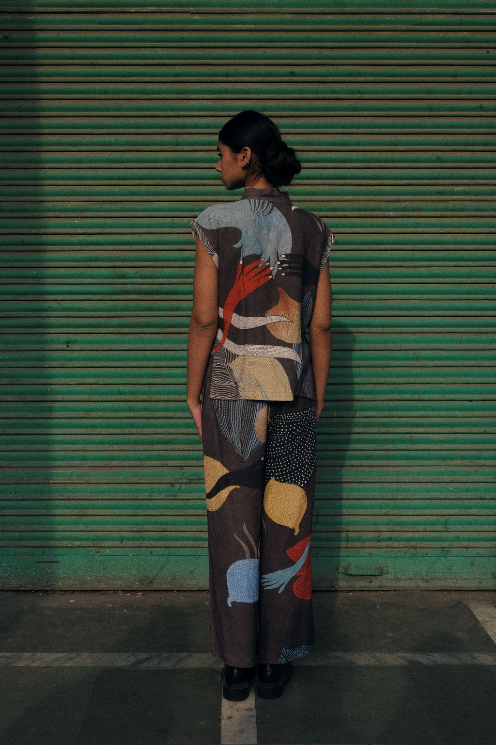 MONK TOP AND JILL PANTS IN FAITH CHARCOAL PRINT